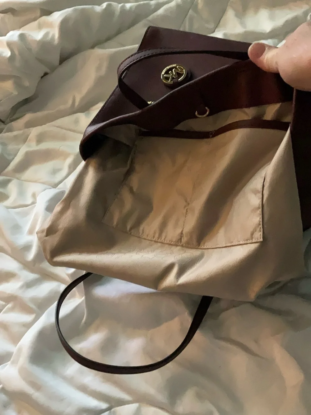 Michael Kors tore handbag - Picture 11 of 11